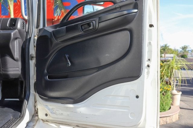 2016 Hino 268 2D Conventional Cab