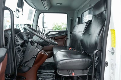 2025 Hino Hino L6 Base