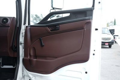 2025 Hino Hino L6 Base