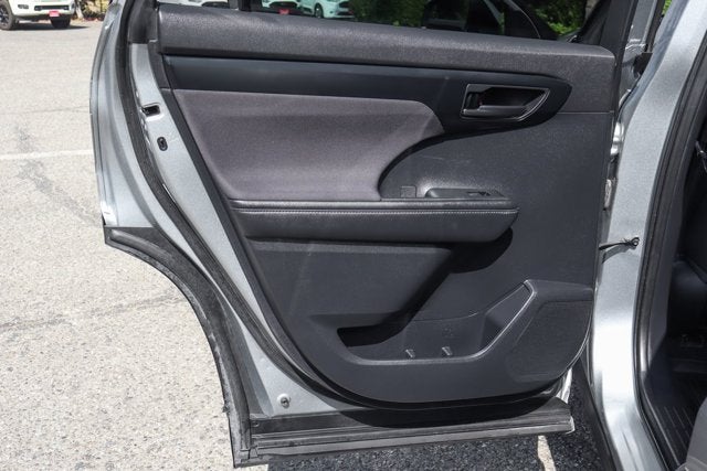 2021 Toyota Highlander L