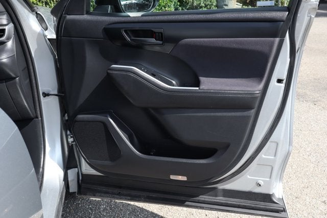 2021 Toyota Highlander L