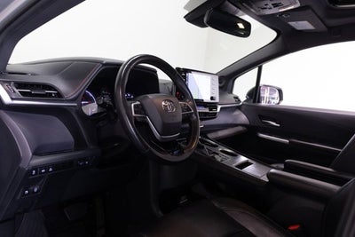 2022 Toyota Sienna XSE