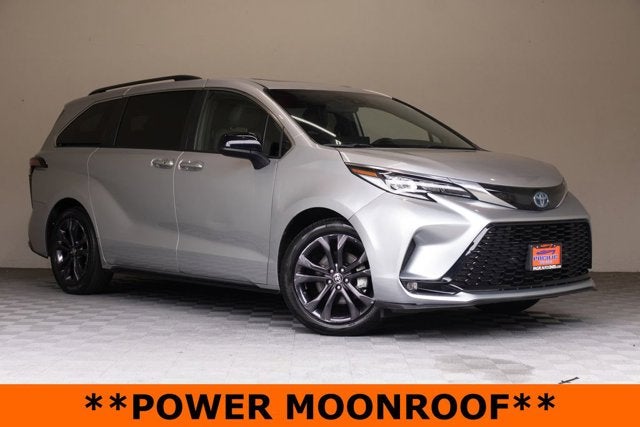 2022 Toyota Sienna XSE