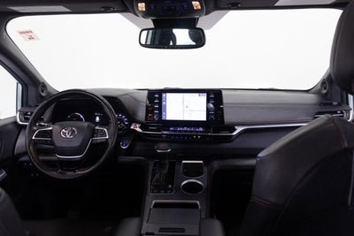 2022 Toyota Sienna XSE