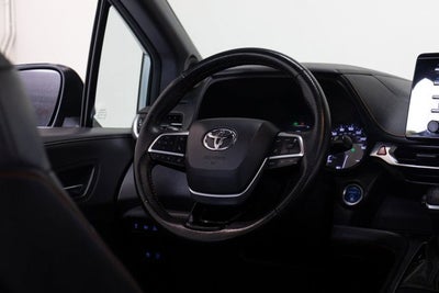 2022 Toyota Sienna XSE