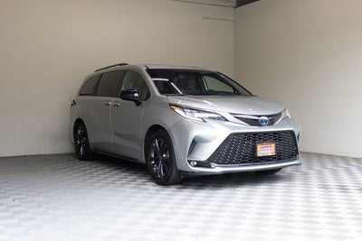 2022 Toyota Sienna XSE
