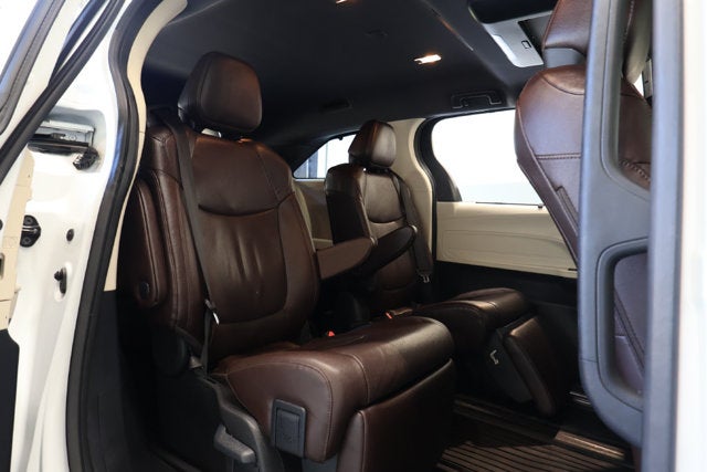2024 Toyota Sienna Platinum