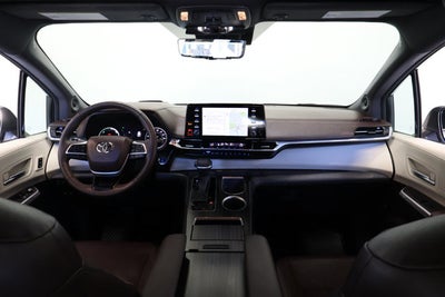 2024 Toyota Sienna Platinum