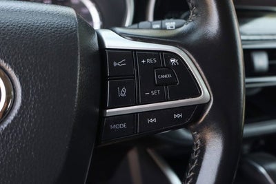 2023 Toyota Highlander Hybrid XLE