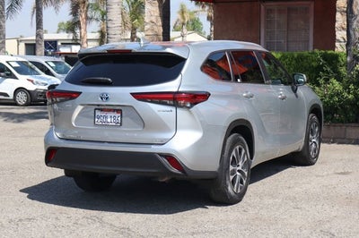 2023 Toyota Highlander Hybrid XLE