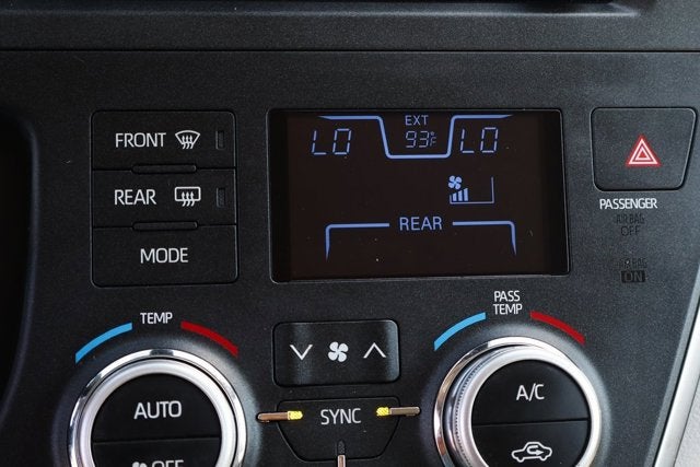 2019 Toyota Sienna LE