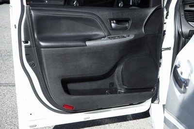 2016 Toyota Sienna SE