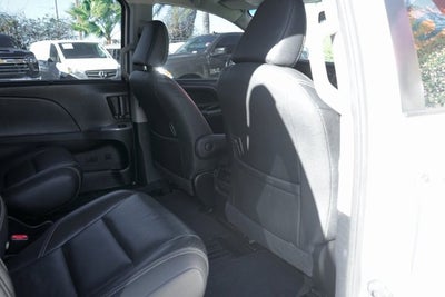 2016 Toyota Sienna SE