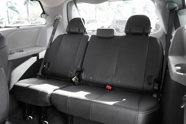 2016 Toyota Sienna SE