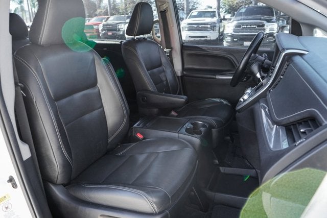 2016 Toyota Sienna SE