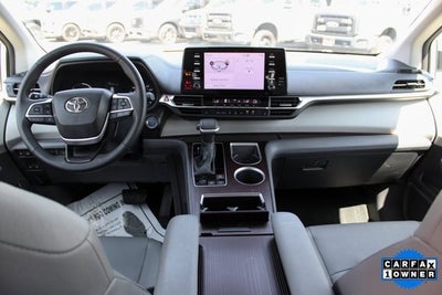 2023 Toyota Sienna XLE