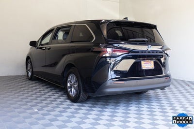 2023 Toyota Sienna XLE