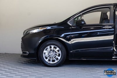 2023 Toyota Sienna XLE