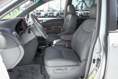 2007 Toyota Sienna XLE