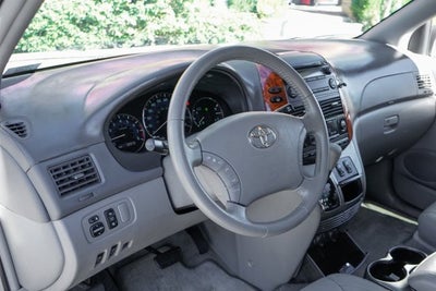 2007 Toyota Sienna XLE