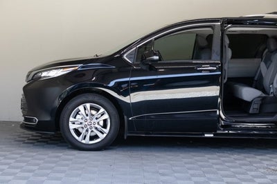 2024 Toyota Sienna Limited