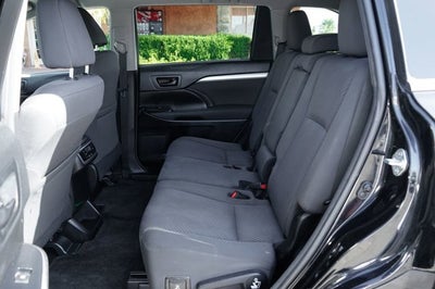 2017 Toyota Highlander LE