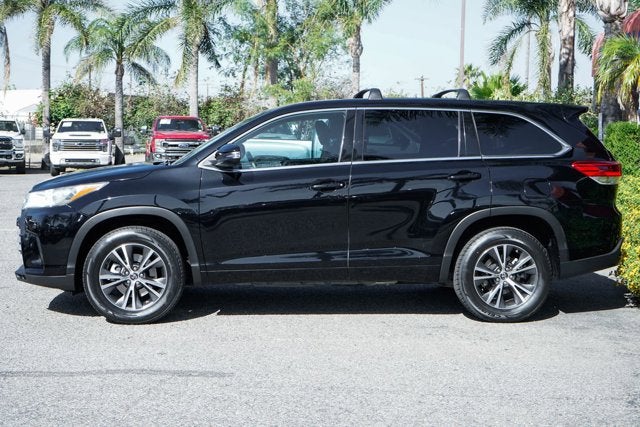 2017 Toyota Highlander LE