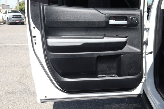 2018 Toyota Tundra SR5