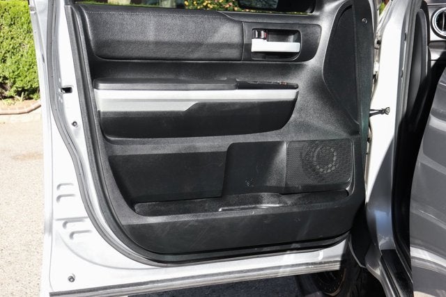 2017 Toyota TUNDRA 4WD SR5