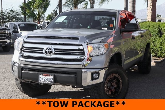 2017 Toyota TUNDRA 4WD SR5