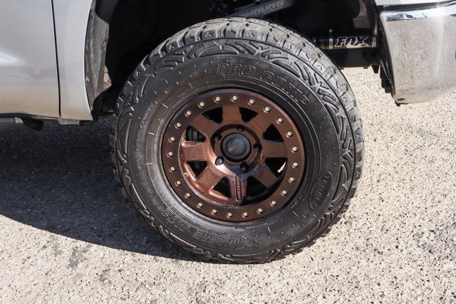 2017 Toyota TUNDRA 4WD SR5