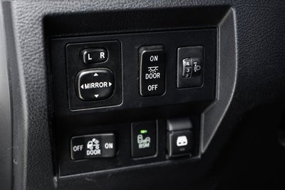 2017 Toyota Tundra SR5