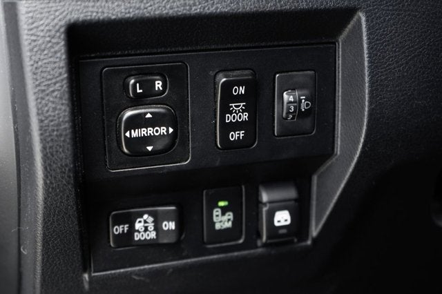 2017 Toyota Tundra SR5