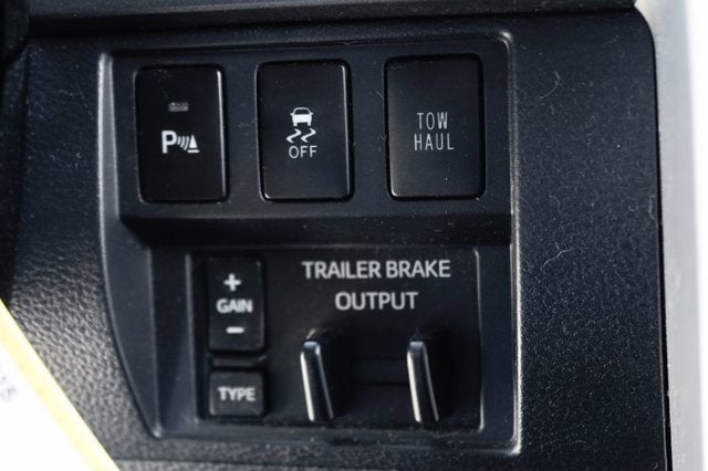 2017 Toyota Tundra SR5