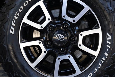 2017 Toyota Tundra 4WD SR5