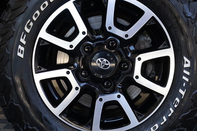 2017 Toyota Tundra 4WD SR5