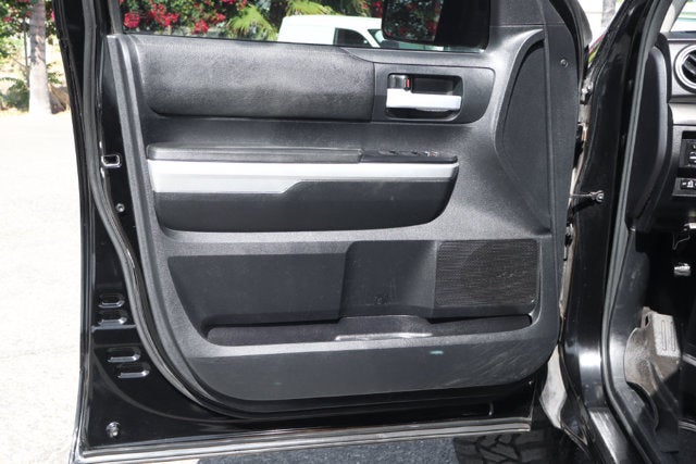 2014 Toyota Tundra SR5