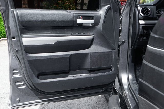 2015 Toyota Tundra SR5