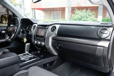 2015 Toyota Tundra SR5