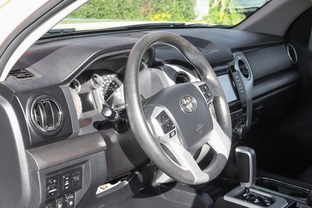 2017 Toyota Tundra SR5