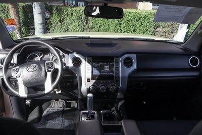 2017 Toyota Tundra SR5