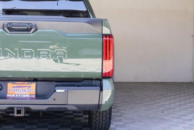 2022 Toyota Tundra 2WD SR5