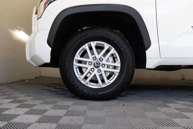 2024 Toyota Tundra 4WD SR5