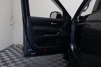 2023 Toyota Tundra 4WD SR5