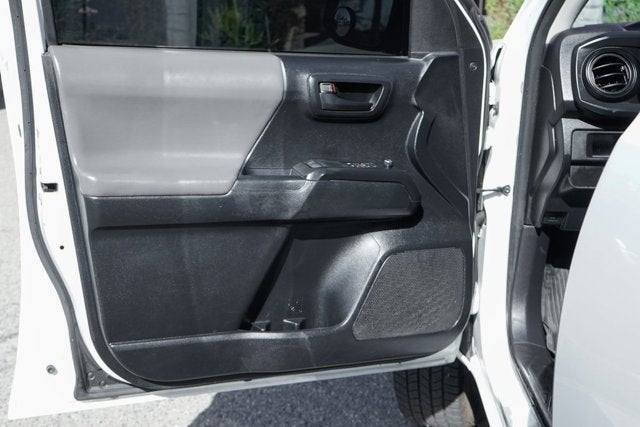 2016 Toyota Tacoma SR