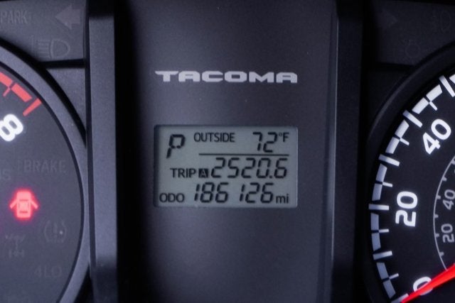 2016 Toyota Tacoma SR