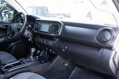 2016 Toyota Tacoma SR
