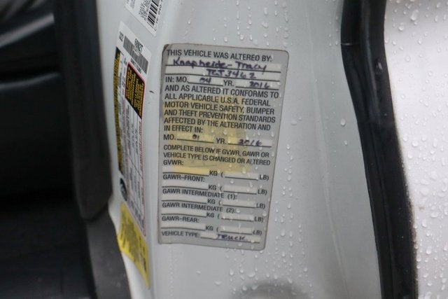 2016 Toyota Tacoma SR