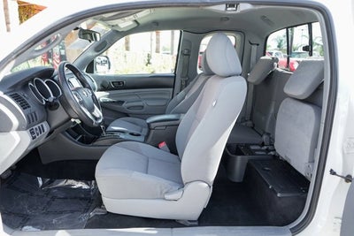 2014 Toyota Tacoma Base