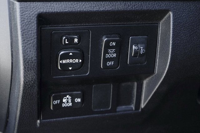 2016 Toyota Tundra SR5